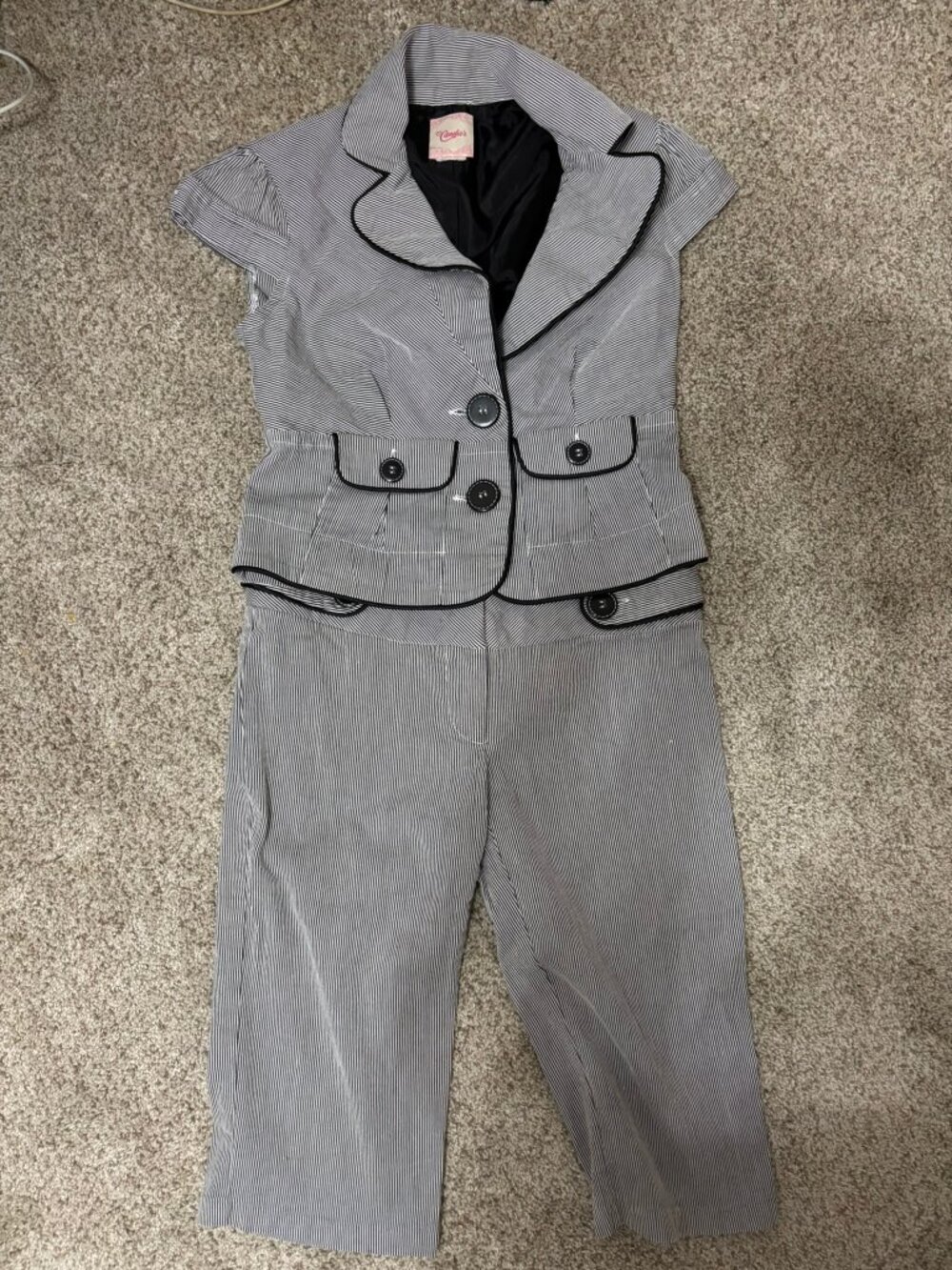 Candie's Girls 2 Piece Pinstripe Suit Set Blazer Cropped Pants Black White